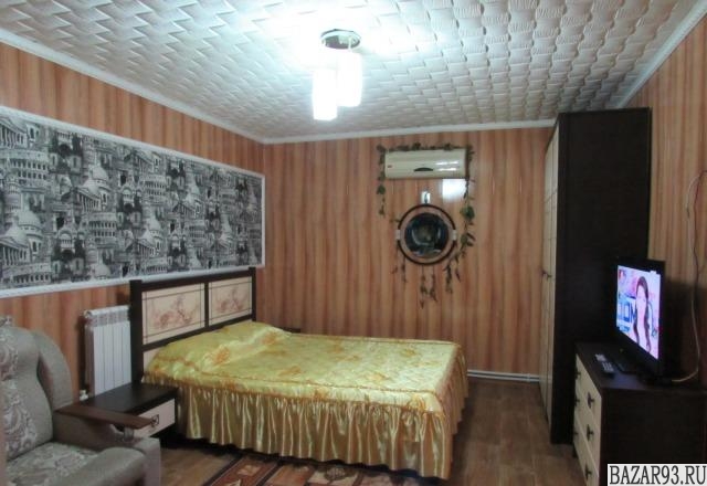 Сдам дом посуточно 1-этажный дом 40 м² ( бревно )  на участке 6 сот.  ,  в черте