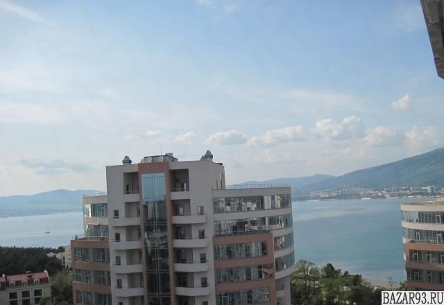 Продам квартиру 3-к квартира 120 м² на 14 этаже 15-этажного монолитного дома